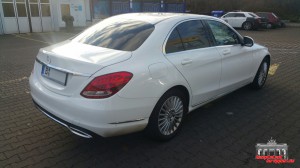 Mercedes C Klasse Pearl White Hauptstadt Wrapper (1)