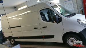 Renault Master Holzkohle Metallic Hauptstadt Wrapper (1)